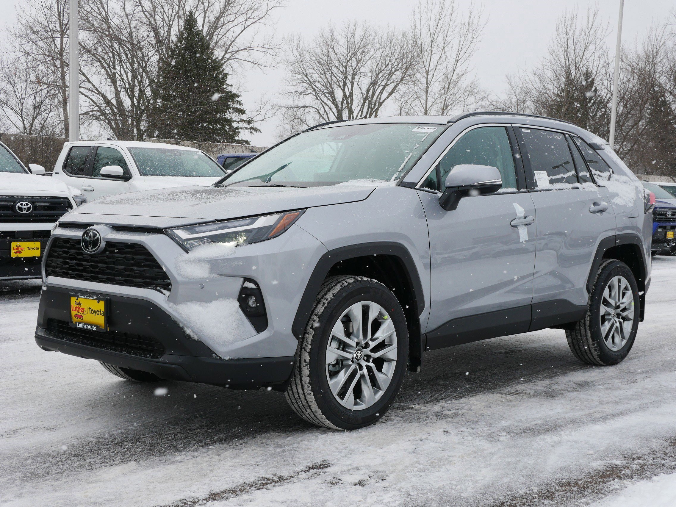 New 2025 Toyota RAV4 XLE Premium video 2