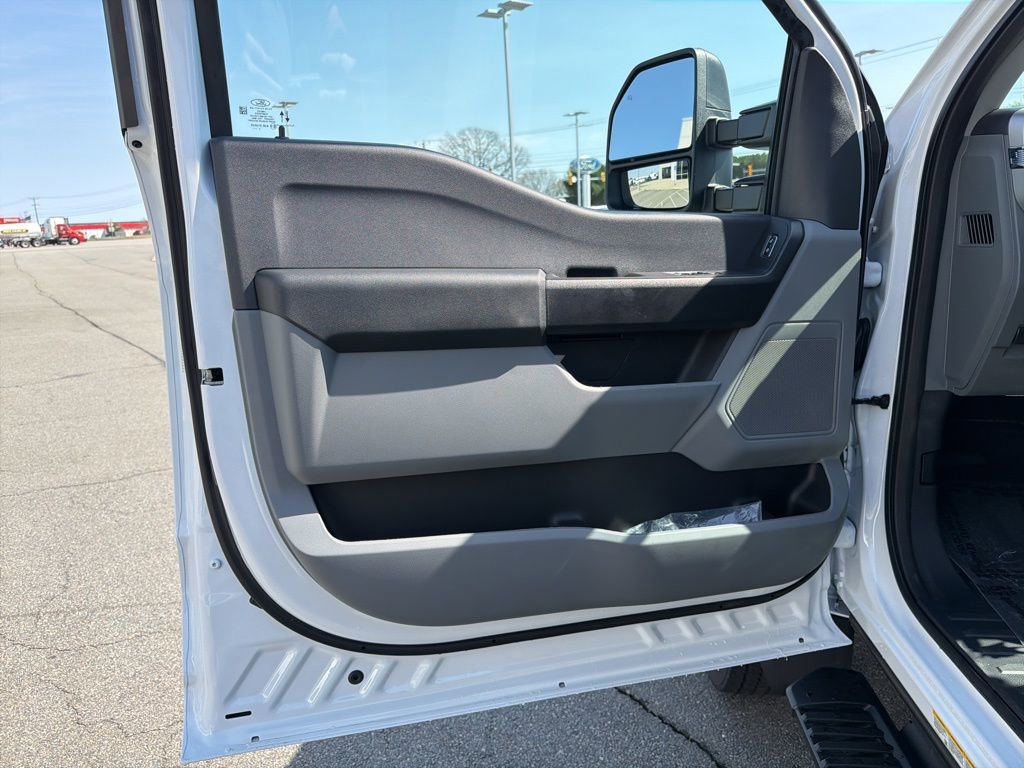 New 2026 Ford F450 XL w/ XL Chrome Package AWD/4WD image 12