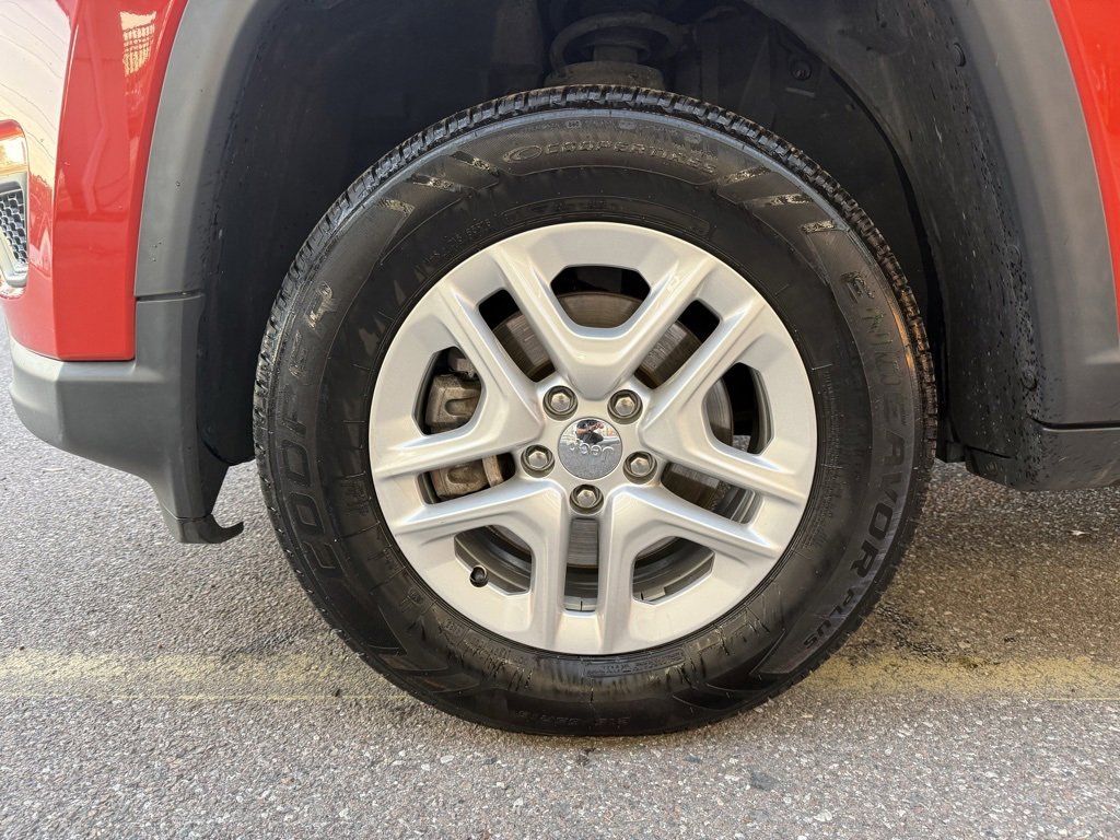 Used 2021 Jeep Compass Sport w/ Cold Weather Group image 9