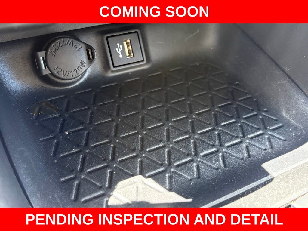 Used 2025 Toyota RAV4 XLE image 28