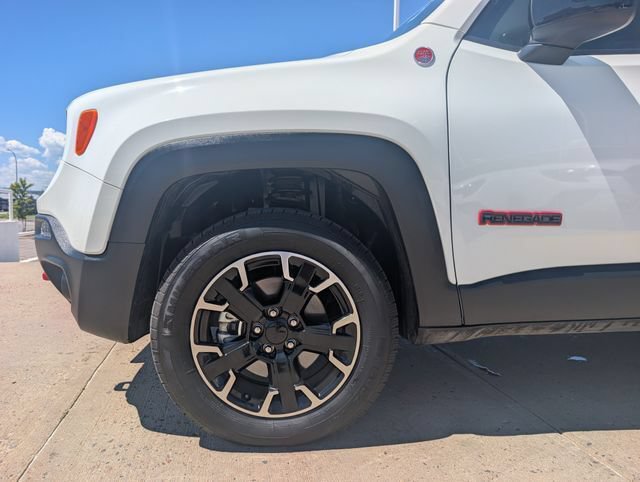Used 2023 Jeep Renegade Trailhawk AWD/4WD image 11