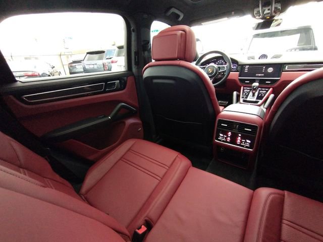 Used 2022 Porsche Cayenne GTS image 45
