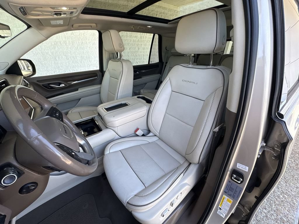 Certified 2021 GMC Yukon Denali w/ Denali Premium Package AWD/4WD image 20