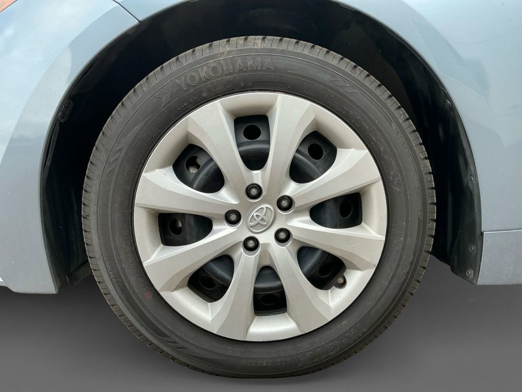 Used 2024 Toyota Corolla LE image 14