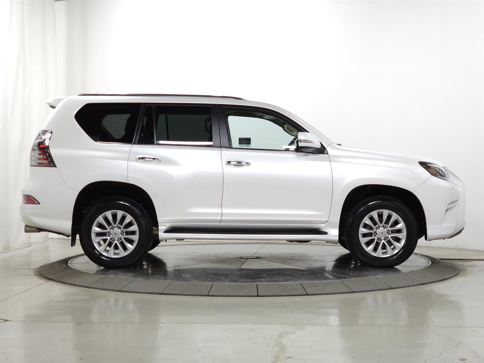 Certified 2023 Lexus GX 460 Premium w/ Premium Package image 10