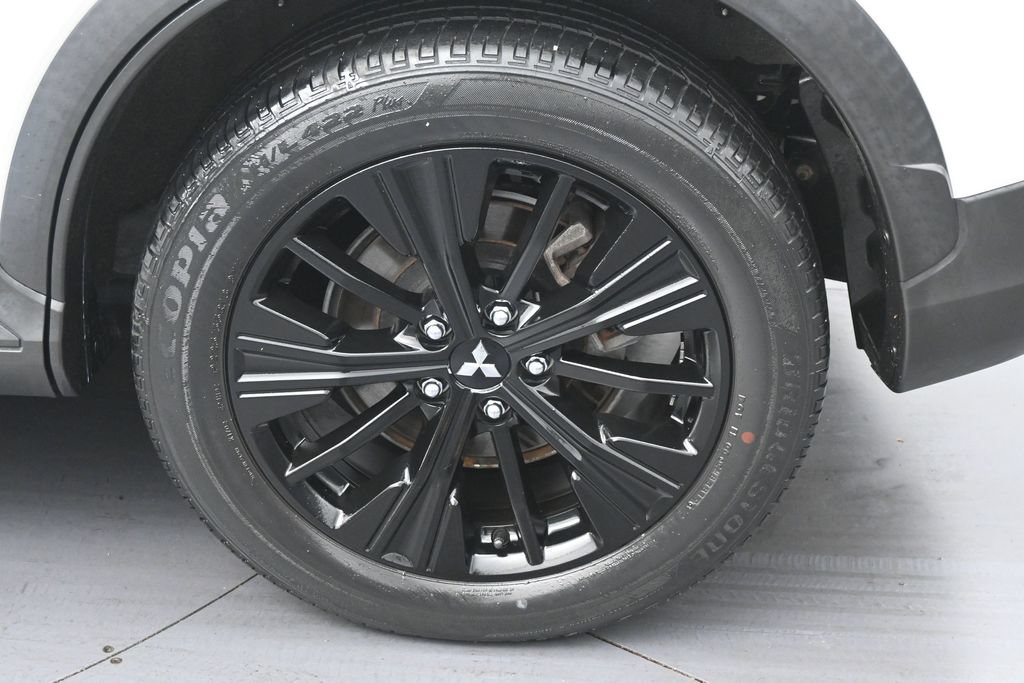 Used 2020 Mitsubishi Eclipse Cross LE AWD/4WD image 31