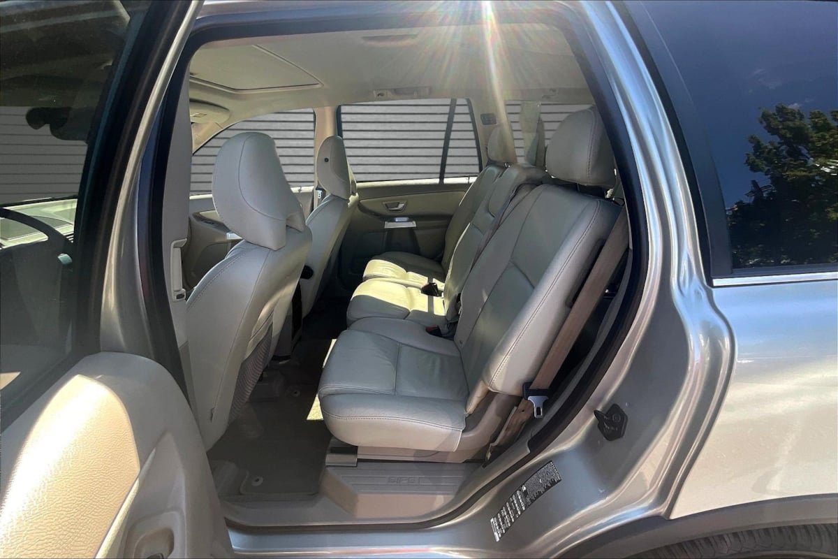 Used 2005 Volvo XC90 2.5T AWD/4WD image 21