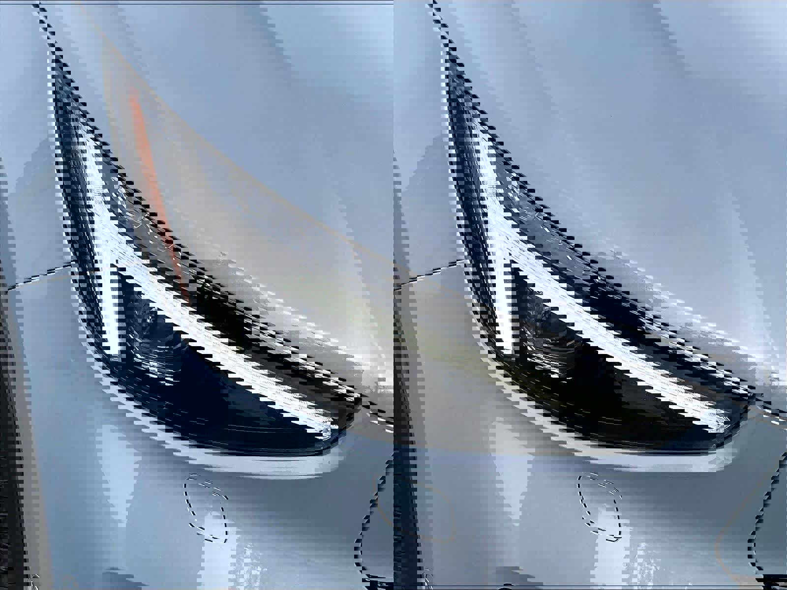 Used 2023 Volvo XC40 Recharge Ultimate AWD/4WD image 30