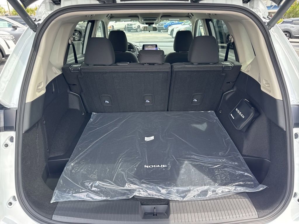 New 2026 Nissan Rogue SV FWD image 15