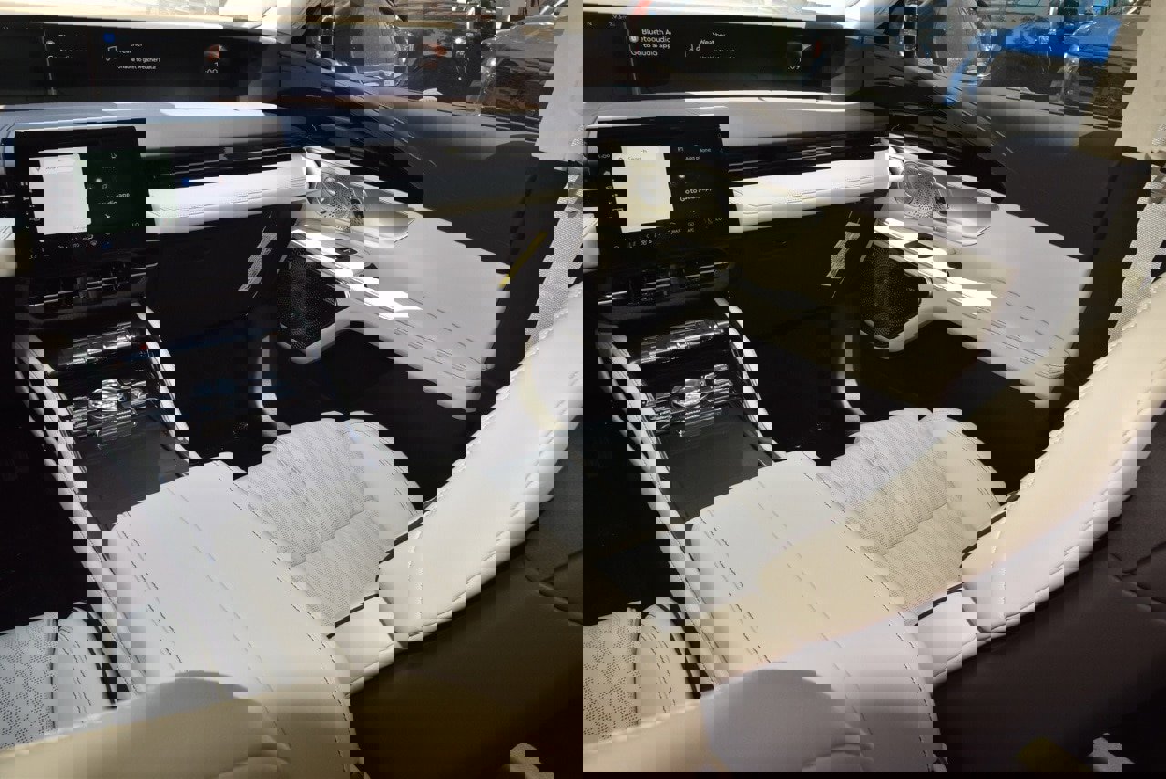 New 2025 Lincoln Nautilus Black Label w/ Jet Appearance Package image 17