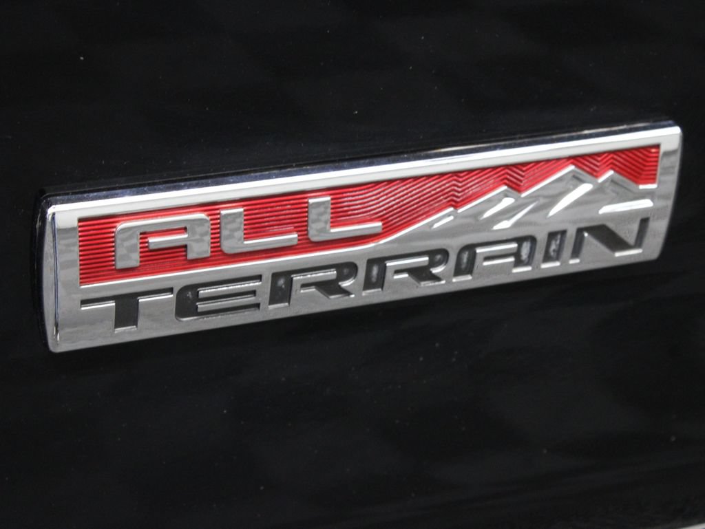 Used 2017 GMC Sierra 1500 SLT AWD/4WD image 49