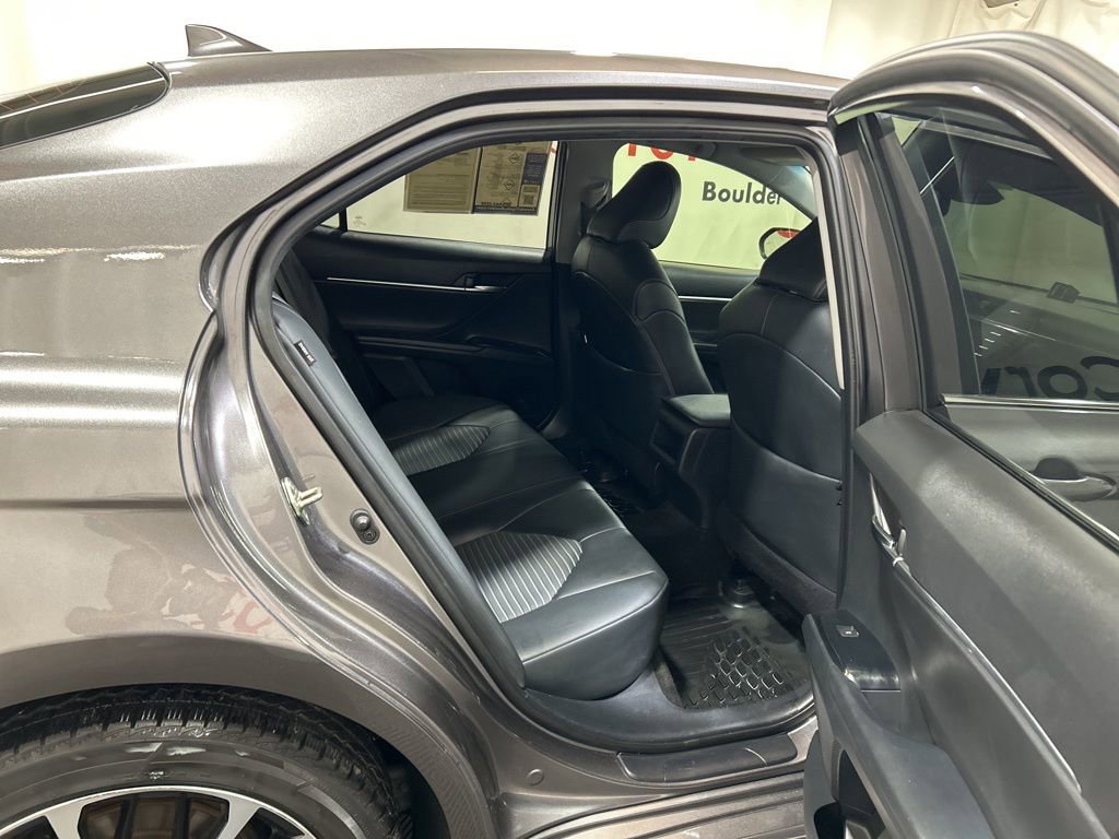 Used 2019 Toyota Camry SE w/ Convenience Package image 16