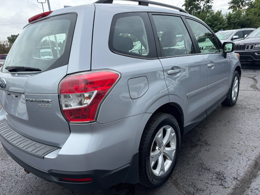 Used 2016 Subaru Forester 2.5i w/ Alloy Wheel Package AWD/4WD image 11