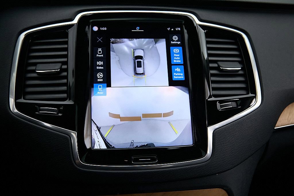 Certified 2025 Volvo XC90 T8 Plus w/ Protection Package Premier AWD/4WD image 34