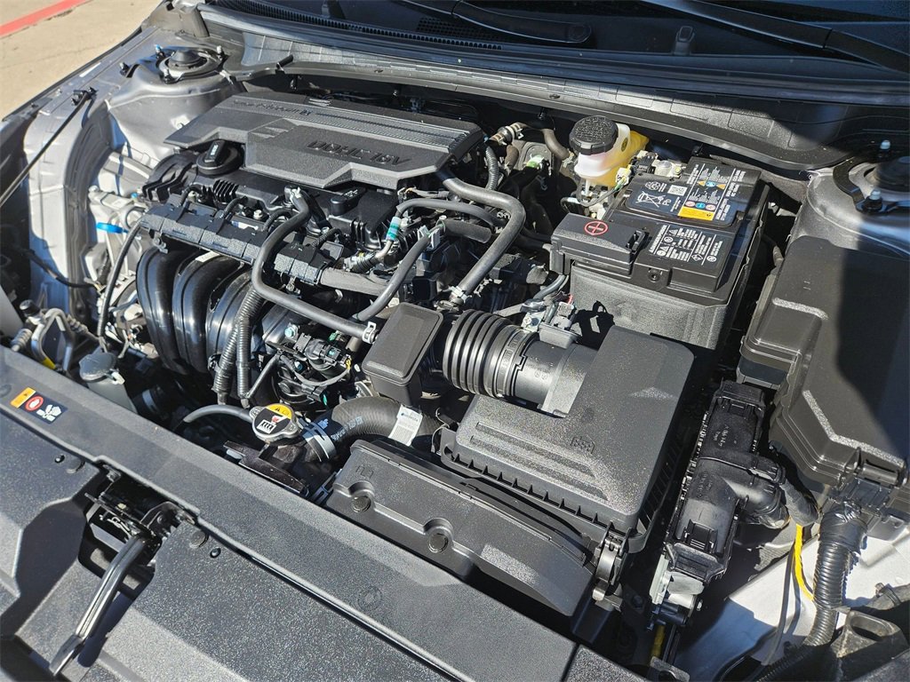 Used 2025 Kia K4 LXS image 23