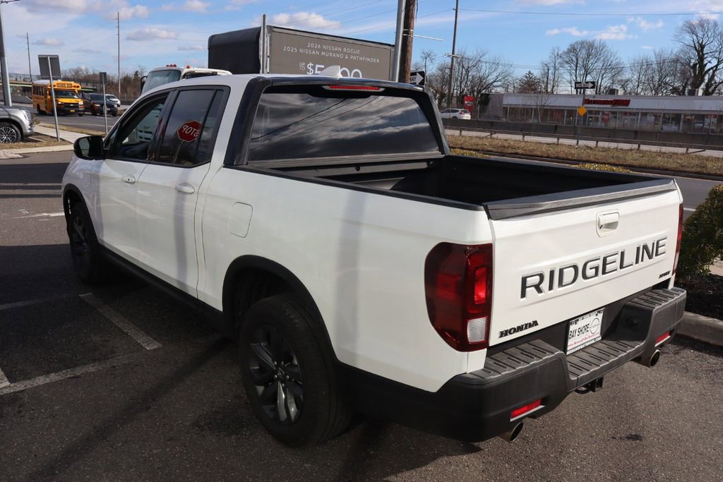 Used 2024 Honda Ridgeline Sport image 9