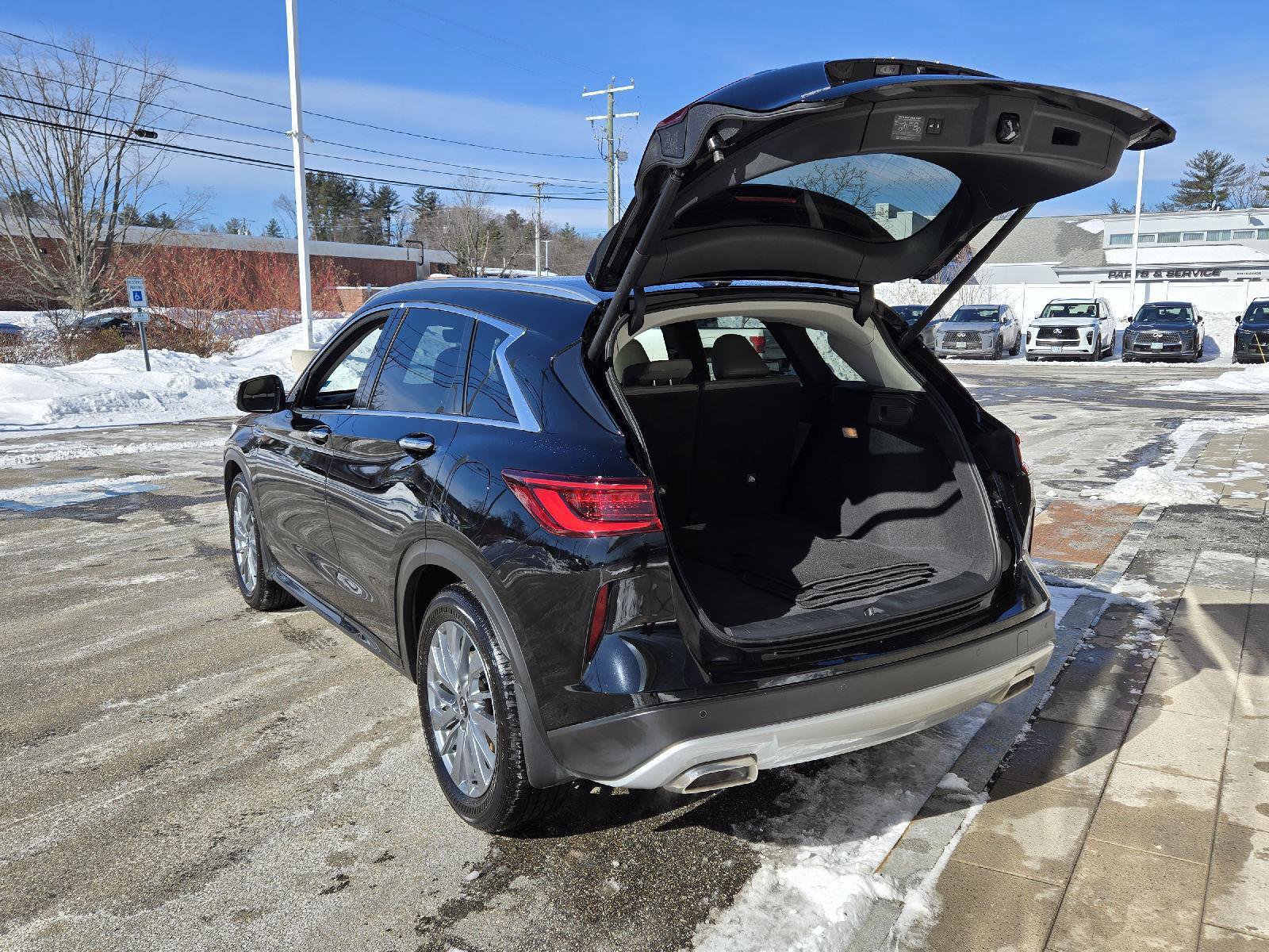 Certified 2025 INFINITI QX50 Luxe image 19