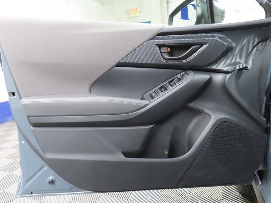 Used 2025 Subaru Crosstrek 2.0i Premium image 44