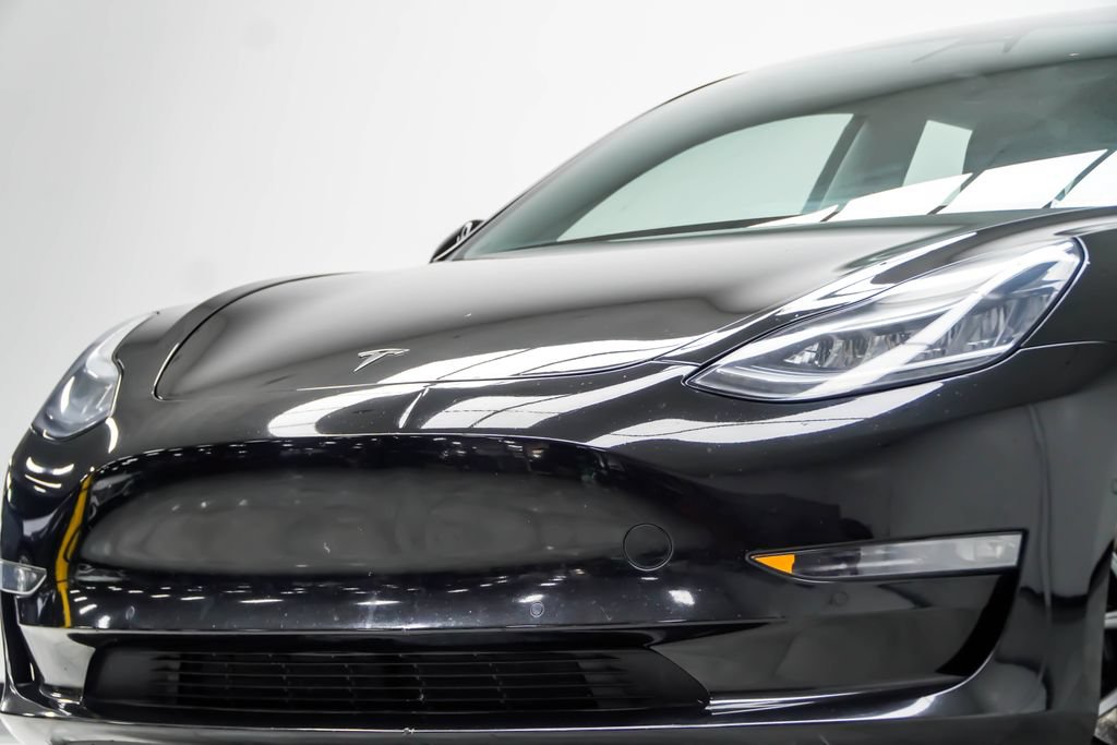 Used 2019 Tesla Model 3 Mid Range RWD image 2
