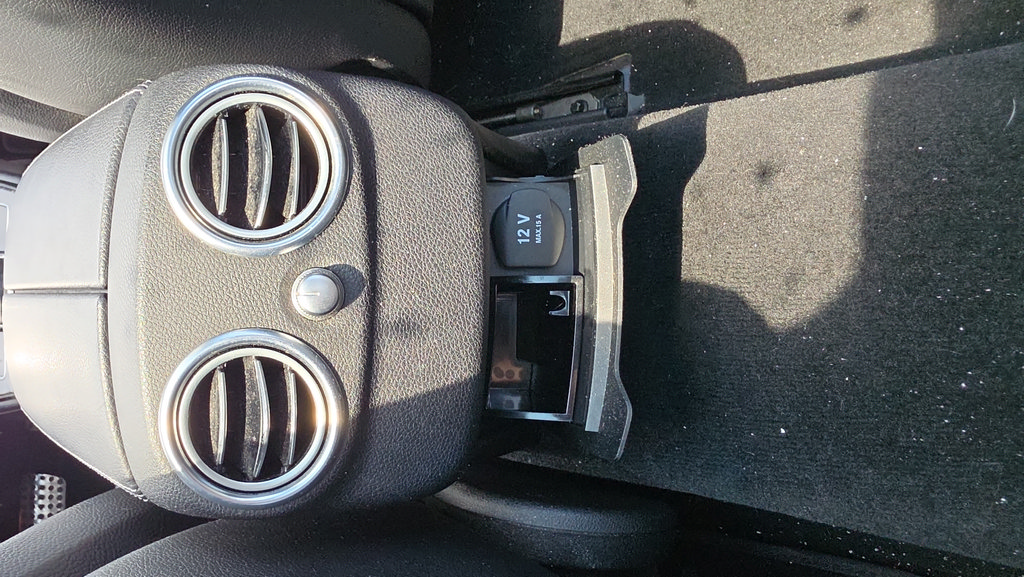 Used 2015 Mercedes-Benz C 300 4MATIC Sedan image 10