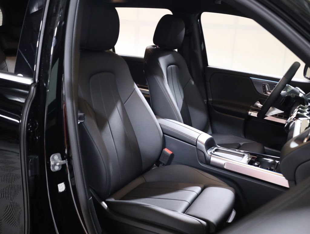 Certified 2025 Mercedes-Benz GLB 250 4MATIC image 49