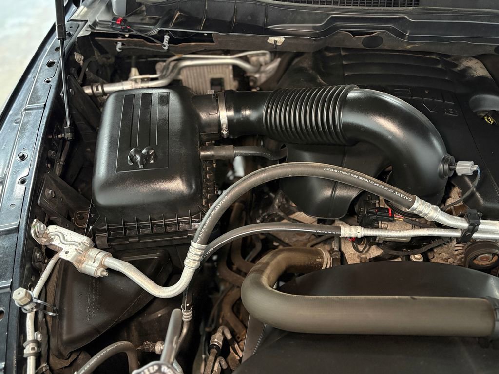 Used 2018 RAM 1500 Classic SLT image 40