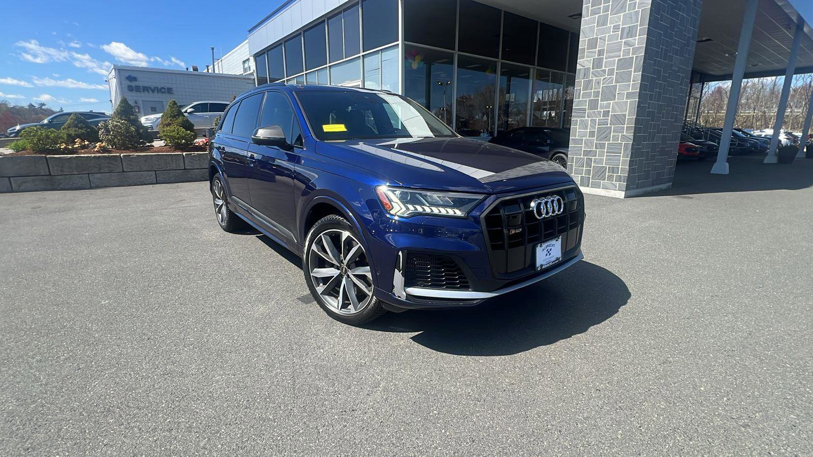Used 2021 Audi SQ7 Premium Plus w/ Driver Assistance Package