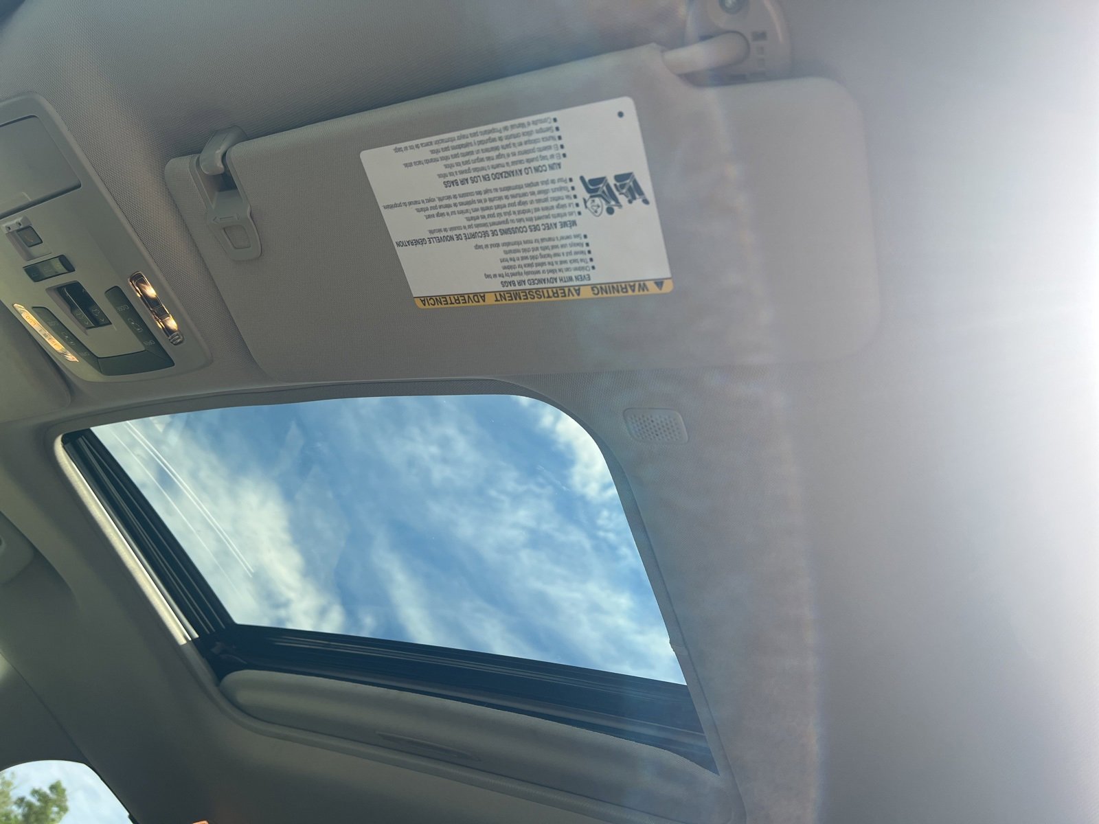 Used 2024 Toyota Sienna LE image 33