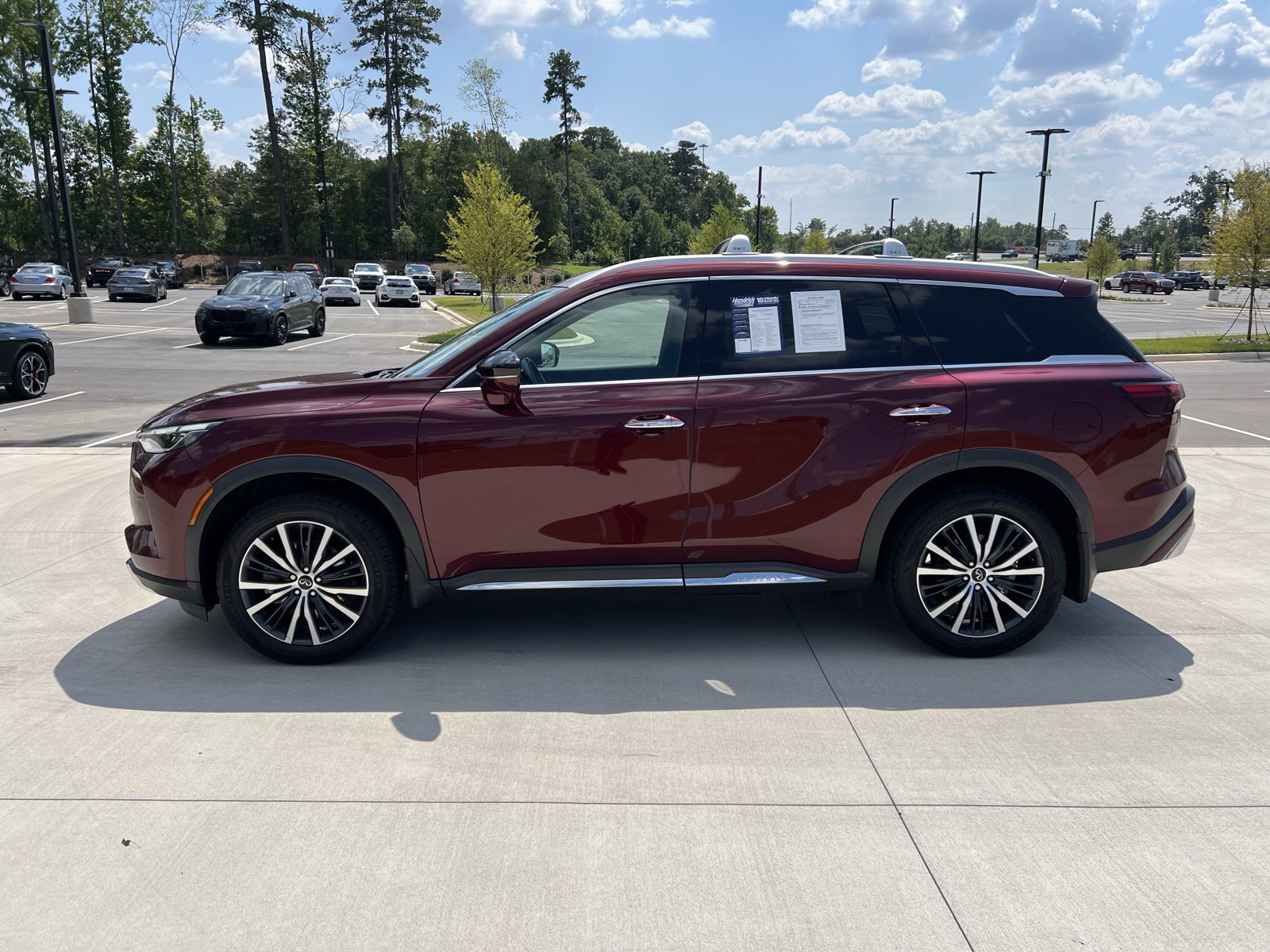 Used 2022 INFINITI QX60 Sensory w/ Cargo Package FWD image 5