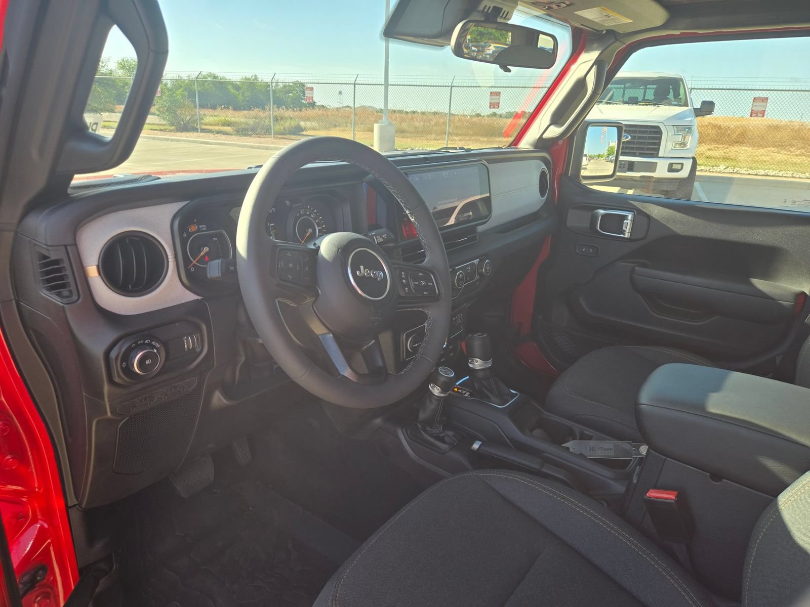 Used 2025 Jeep Wrangler Unlimited Sport AWD/4WD image 11
