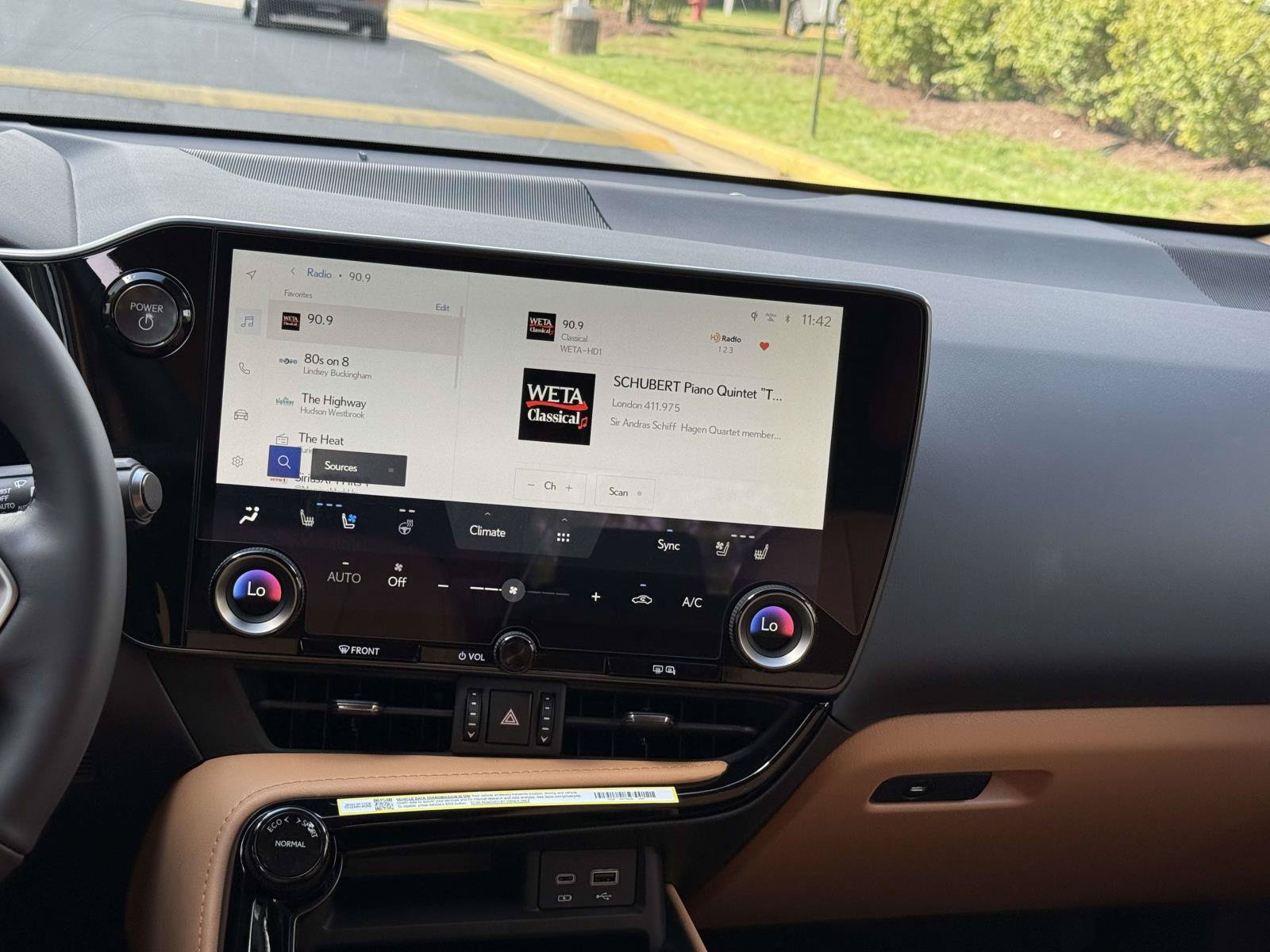 New 2026 Lexus NX 350h AWD w/ Premium Package image 10