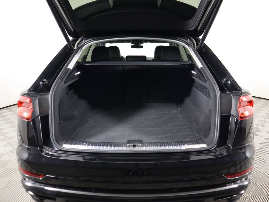 Certified 2022 Audi Q8 Premium Plus w/ Premium Plus Package image 29