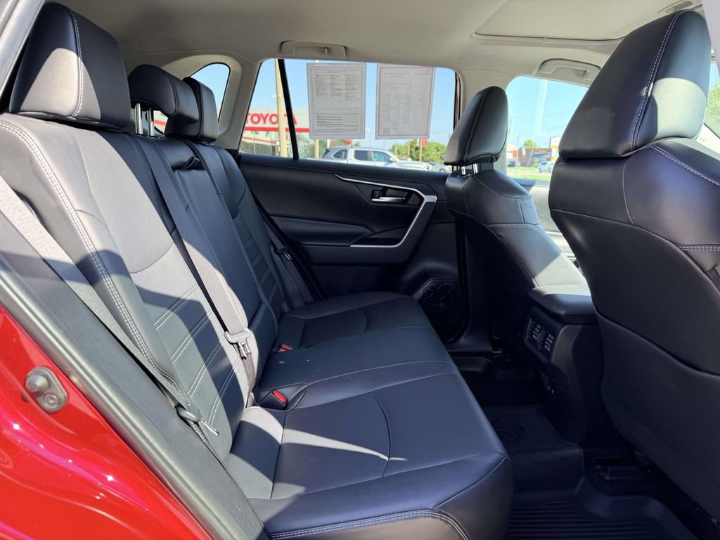 Certified 2020 Toyota RAV4 XLE Premium AWD/4WD image 13