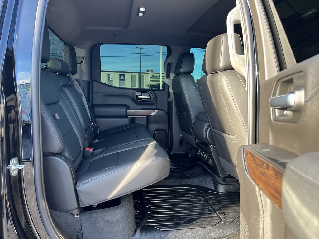 Used 2021 GMC Sierra 1500 SLT w/ Driver Alert Package II image 24