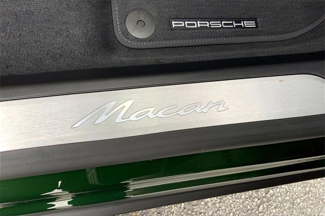 Used 2025 Porsche Macan Electric image 47