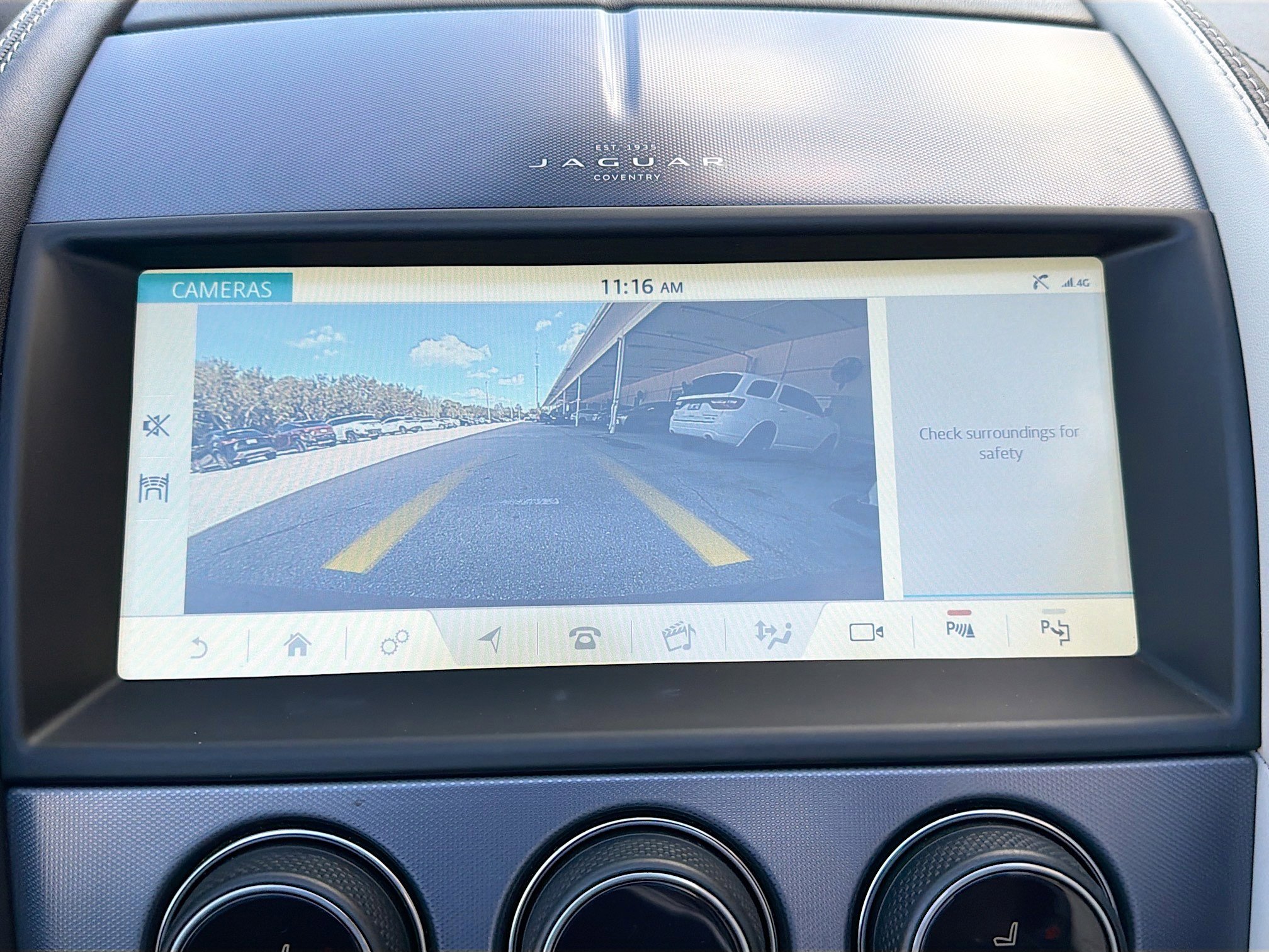 Used 2023 Jaguar F-TYPE Convertible image 29