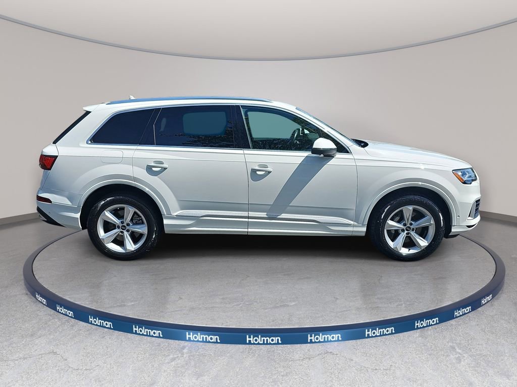 Used 2022 Audi Q7 2.0T Premium Plus w/ Premium Plus Package AWD/4WD image 5
