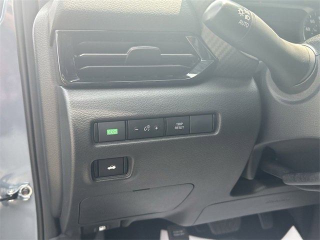 Certified 2024 Nissan Sentra SR w/ SR Premium Package image 17