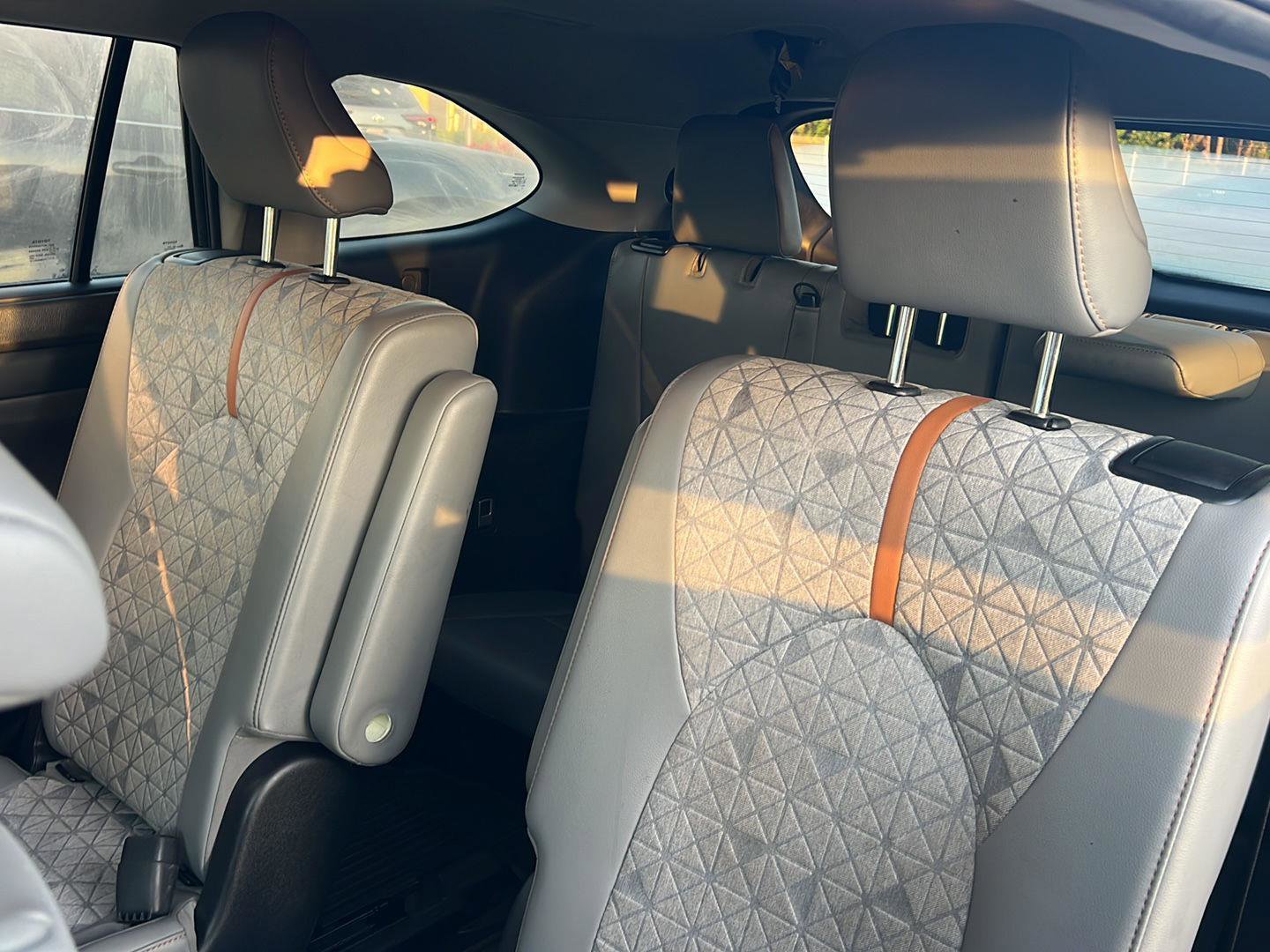 Used 2022 Toyota Highlander Bronze Edition FWD image 32