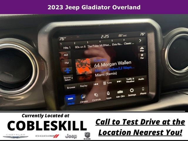 Used 2023 Jeep Gladiator Overland AWD/4WD image 22
