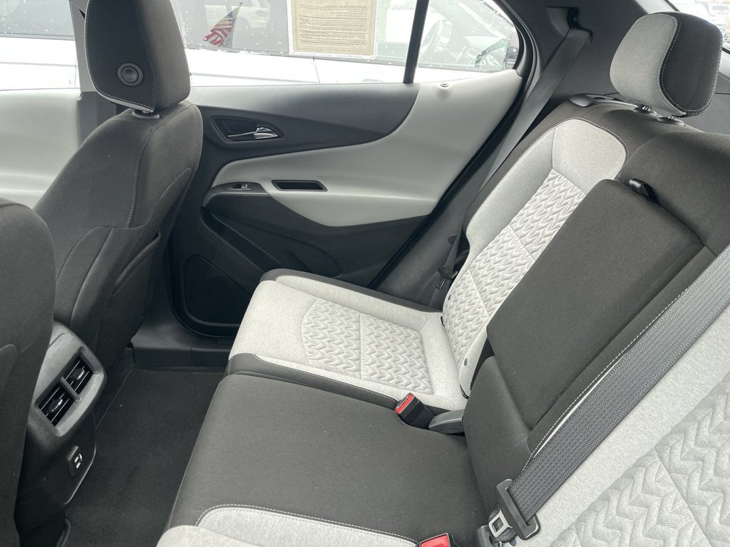 Used 2024 Chevrolet Equinox LS FWD image 4