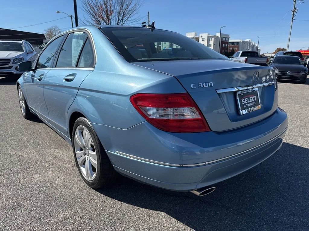 Used 2010 Mercedes-Benz C 300 C 300 Sport Sedan 4D image 3