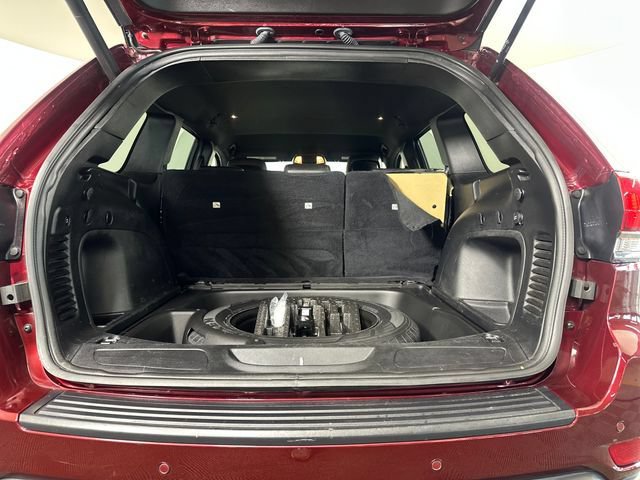 Used 2021 Jeep Grand Cherokee Laredo X AWD/4WD image 30