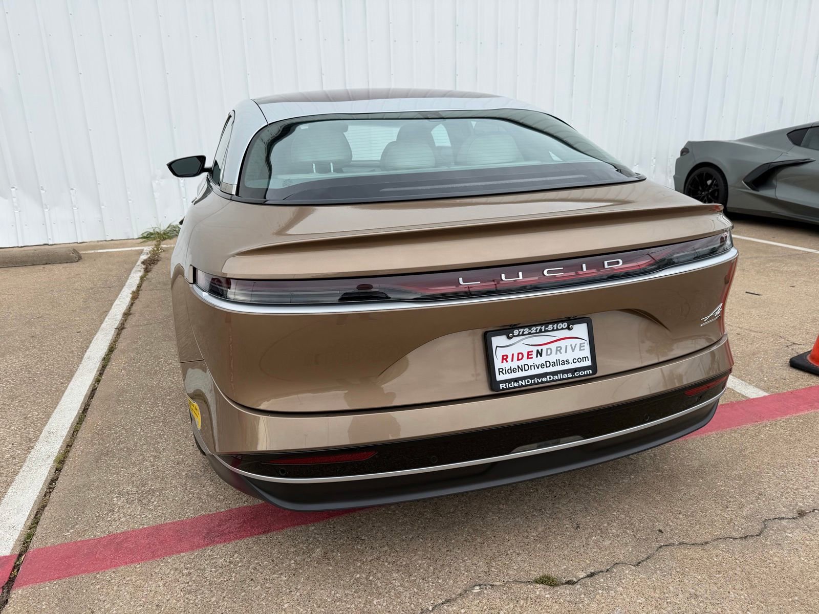 Used 2022 Lucid Air Dream Edition AWD/4WD image 3