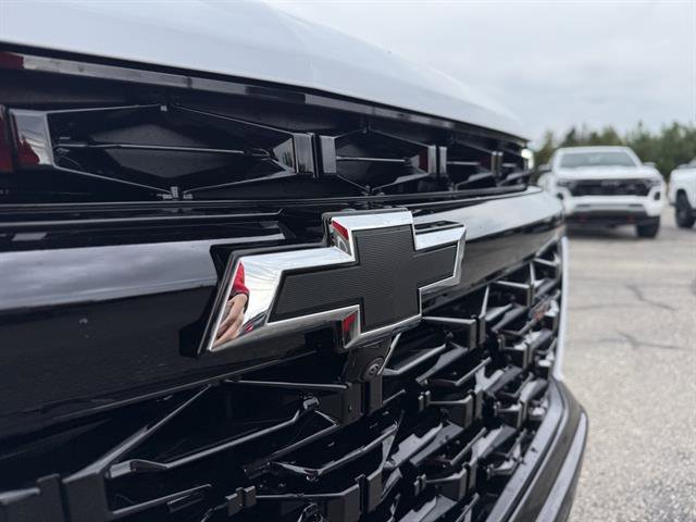 New 2026 Chevrolet Traverse RS w/ LPO, Floor Liner Package image 9