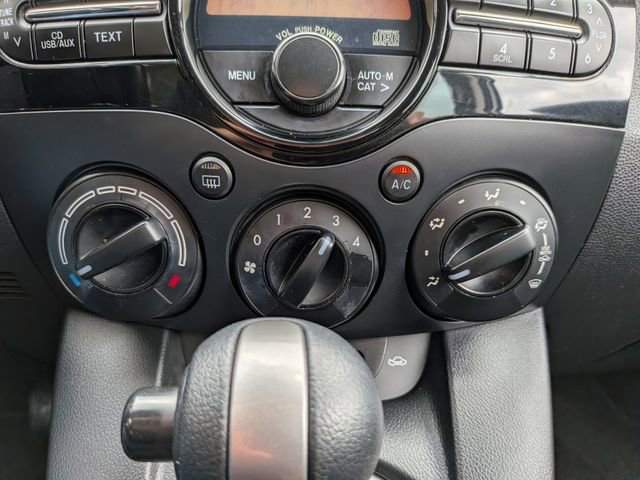 Used 2013 MAZDA MAZDA2 Sport image 18