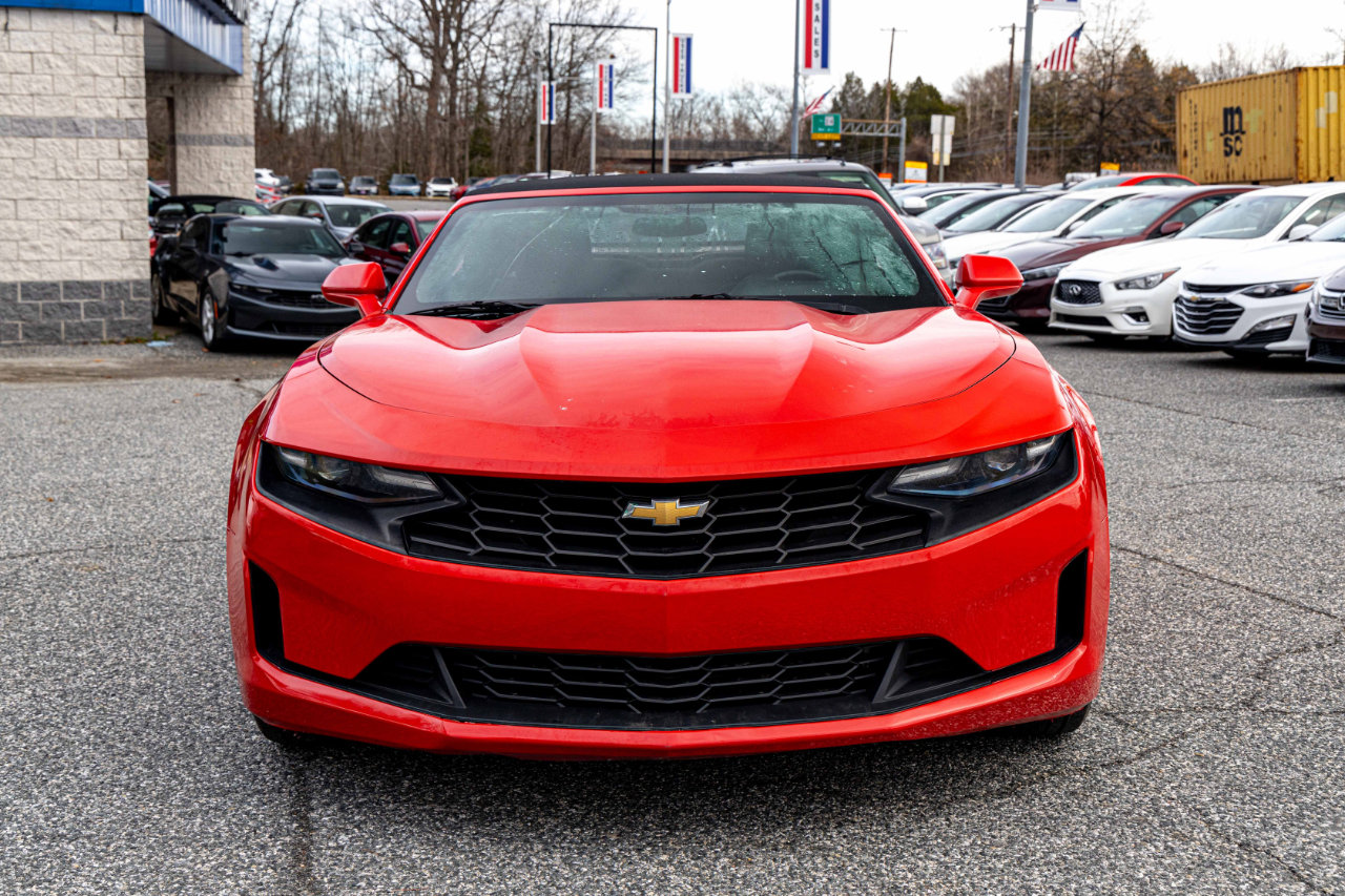 Used 2019 Chevrolet Camaro LT image 2