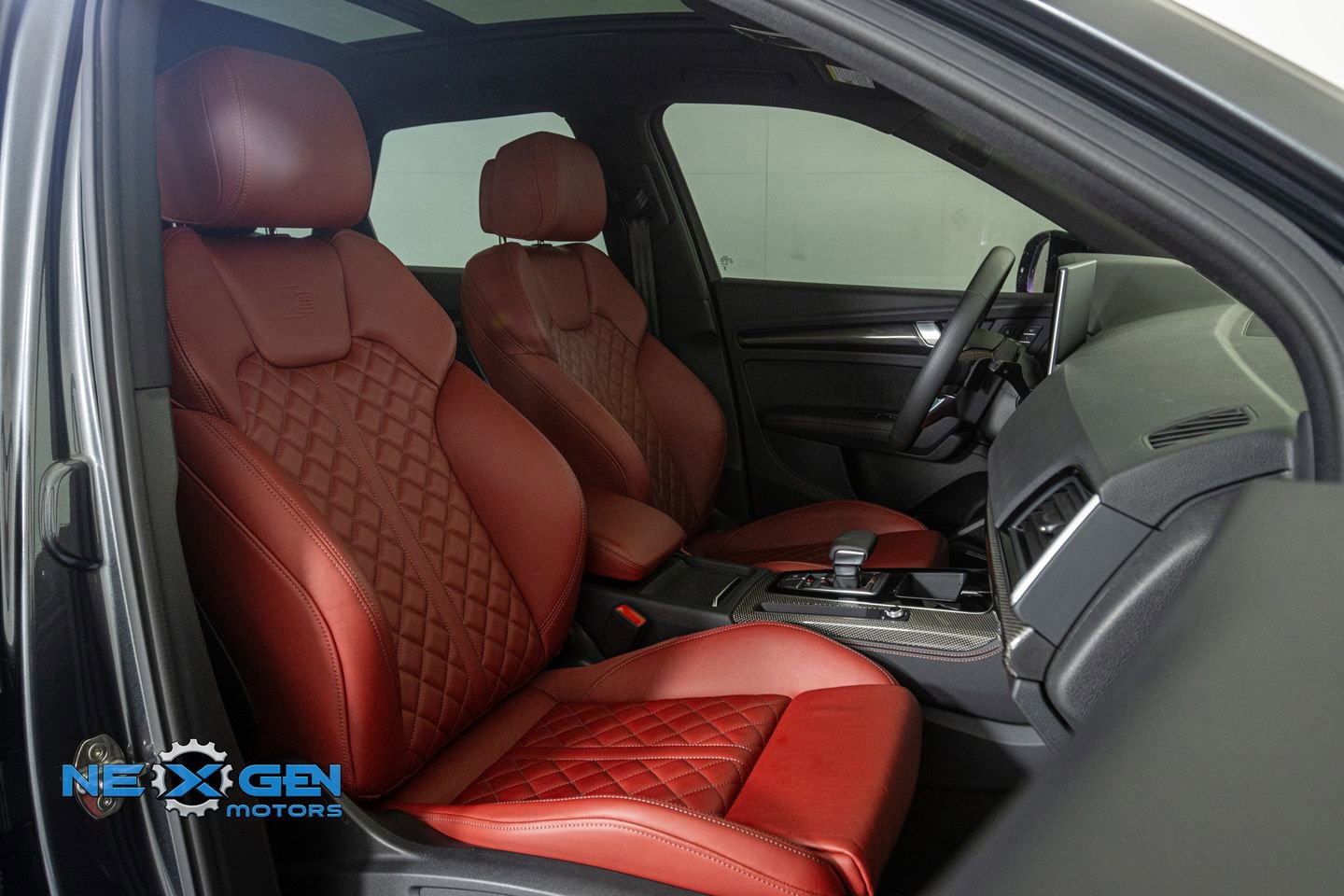 Used 2024 Audi SQ5 Prestige image 42