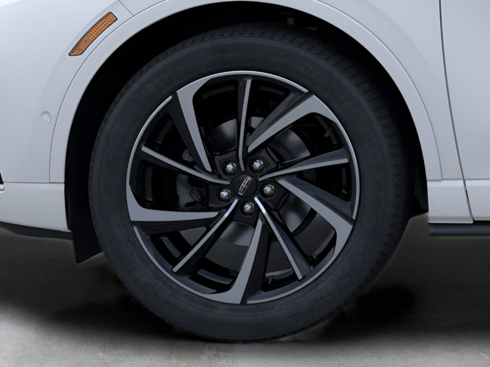 New 2024 Lincoln Corsair Grand Touring w/ Equipment Group 302A AWD/4WD image 19