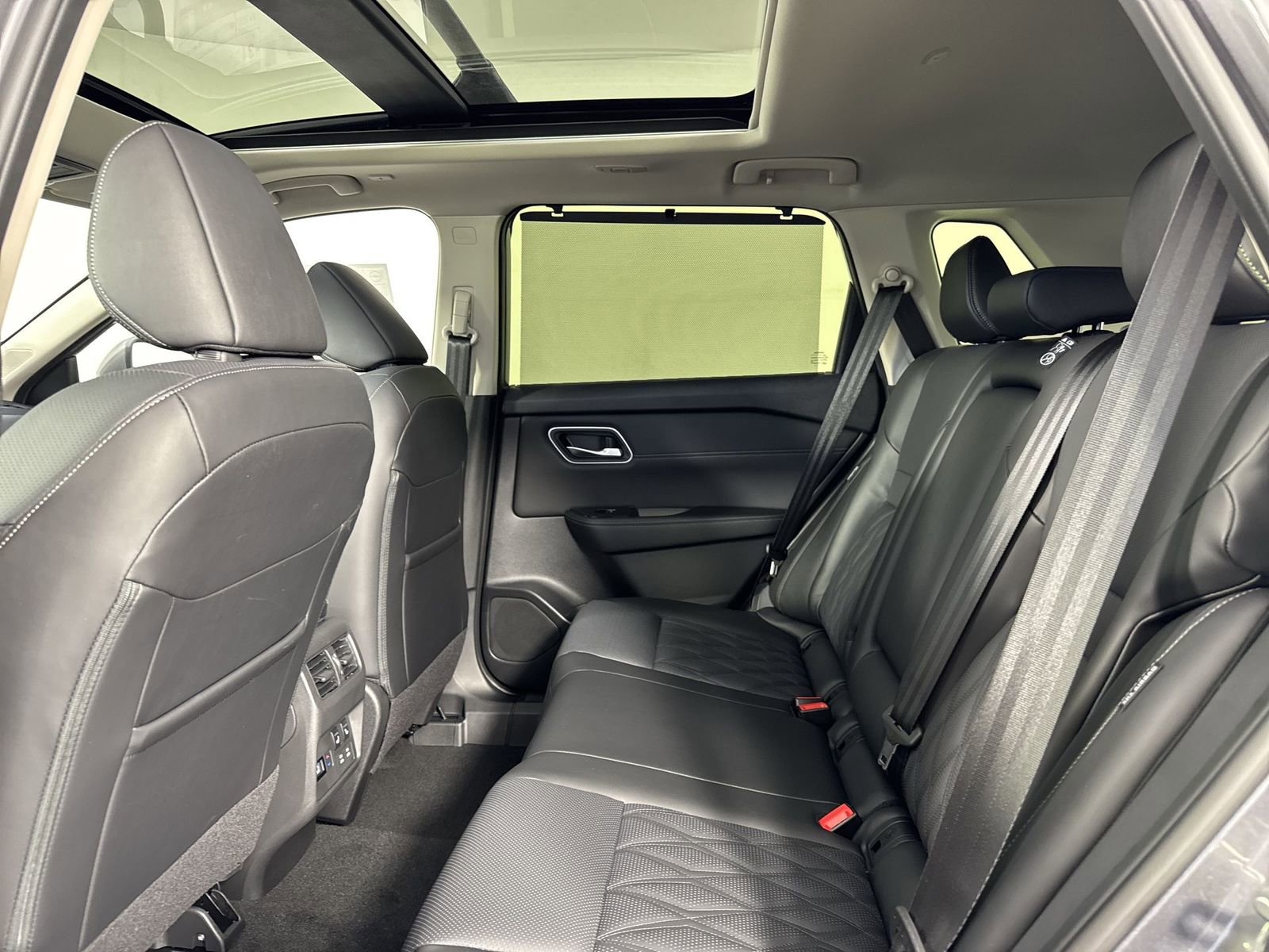 New 2026 Nissan Rogue Platinum w/ Platinum Premium Package image 23